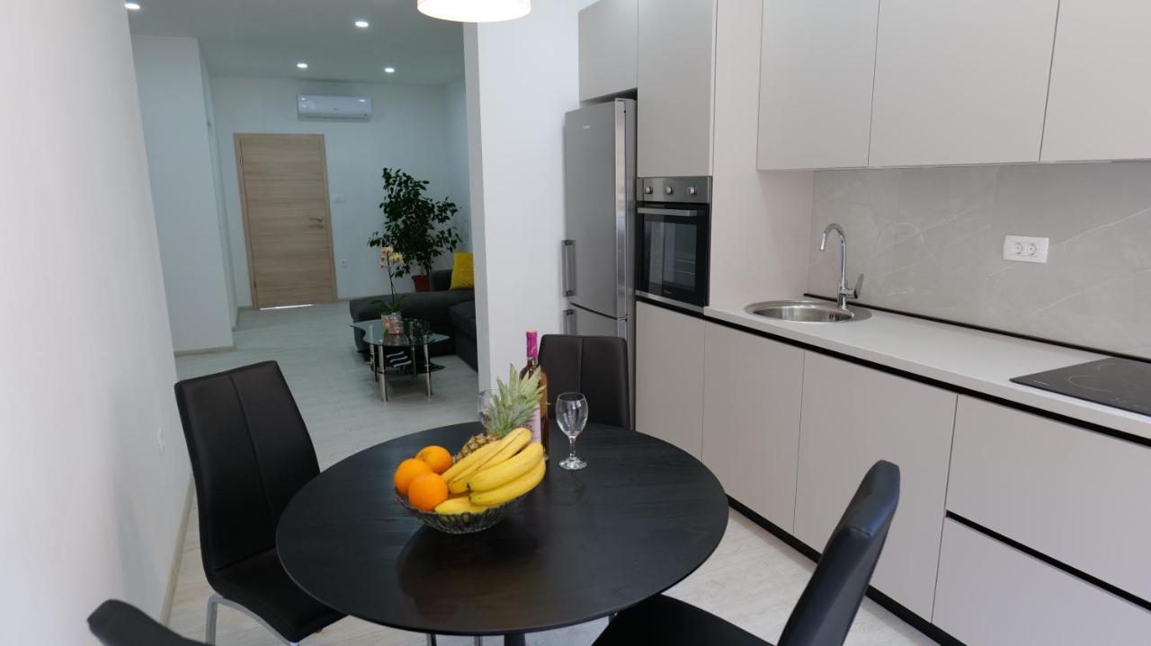 Apartmani Miki Split Bagian luar foto
