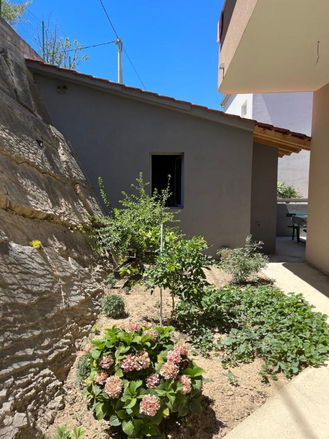 Apartmani Miki Split Bagian luar foto